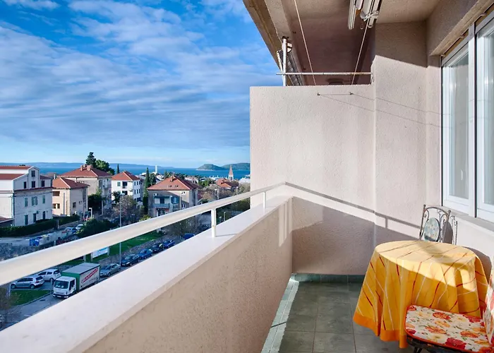 Апартаменты Hana Сплит