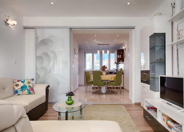 Hana Апартаменты *