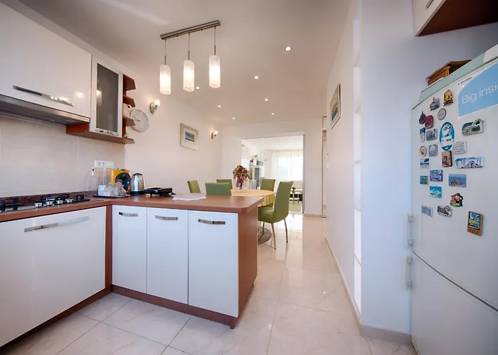 Апартаменты Hana Сплит